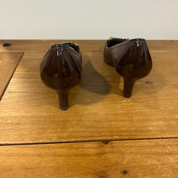 JOAN & DAVID Circa Sz 10 Brown Patent & Leather Gold Accent Pump Career Preppy - Picture 3 of 11